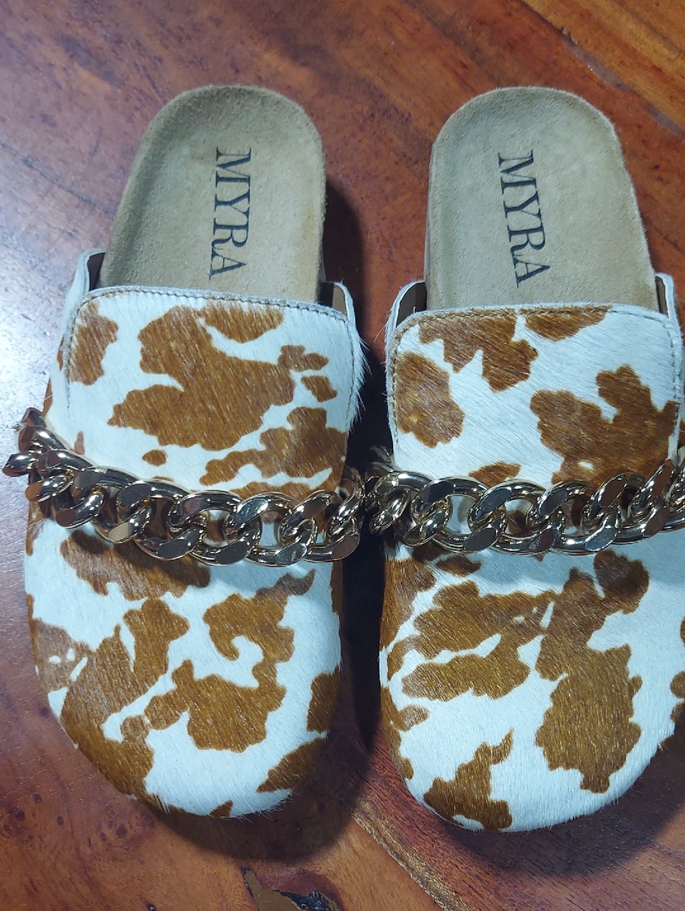 Myra Bag White & Brown Cowhide Chain-Trim Slip-On Mules - Picture 2 of 3